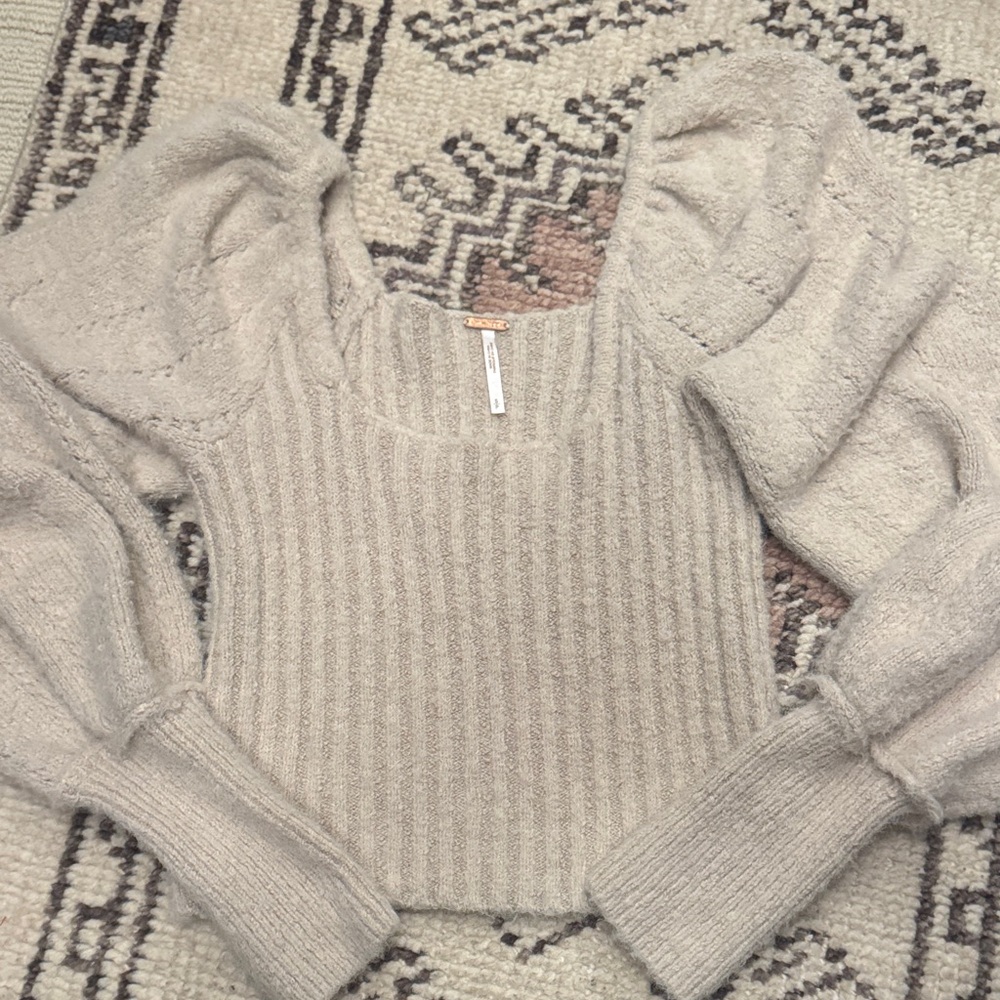 Free People Elegant Cream Sweater with Puff Sleeves